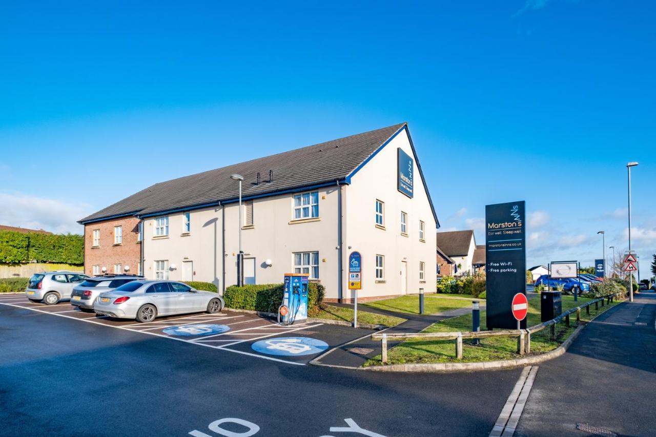 Two Rivers Lodge By Marston'S Inns Chepstow Exterior photo